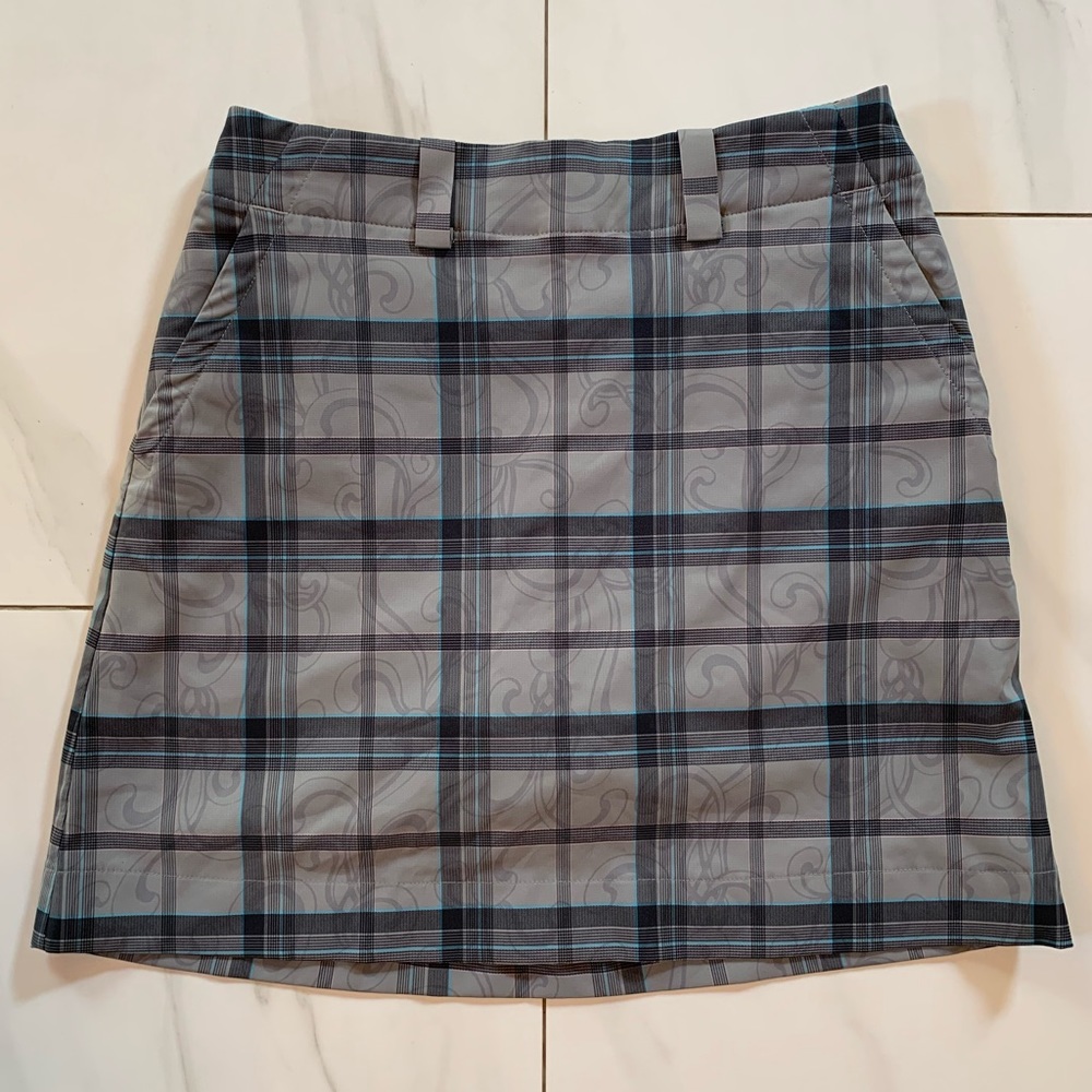3/$30 Grey Plaid Nike Golf / tennis Skirt / skort dri fit size 2